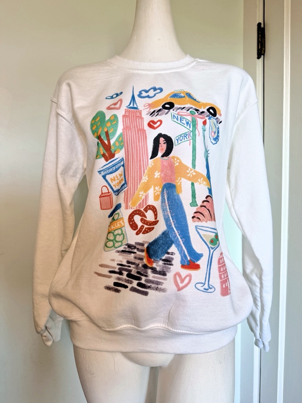 Mûre + Grand New York Graphic Sweatshirt White Size Small NYC nwot